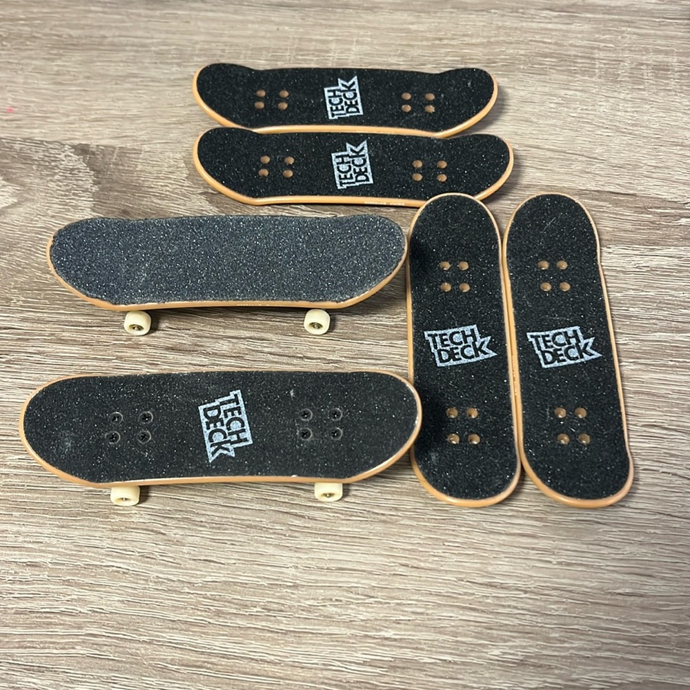 Tech Deck finger skateboards